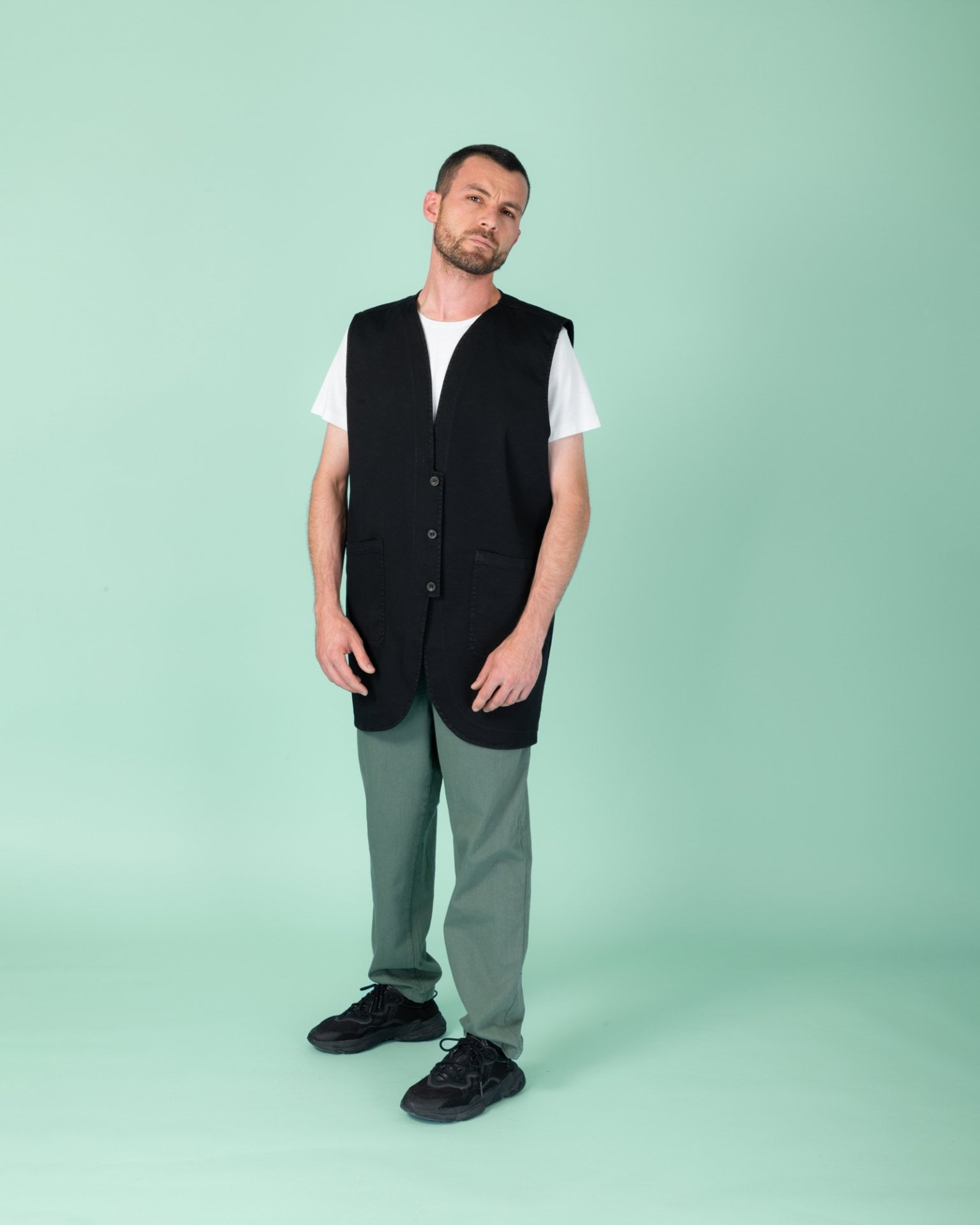 22/2 Uzun Yelek Siyah - XL