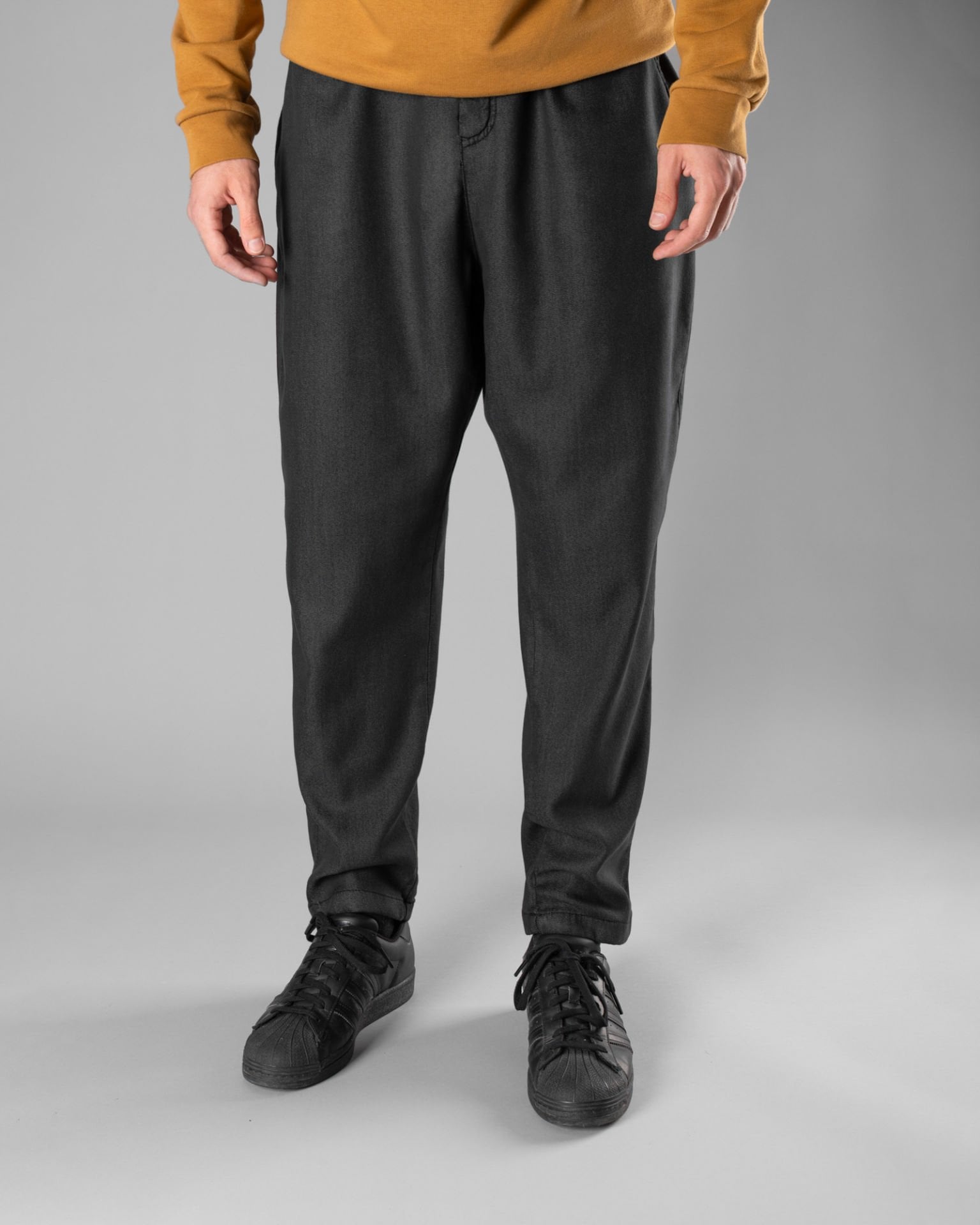 Örme Kumaş Tek Pile Pantolon